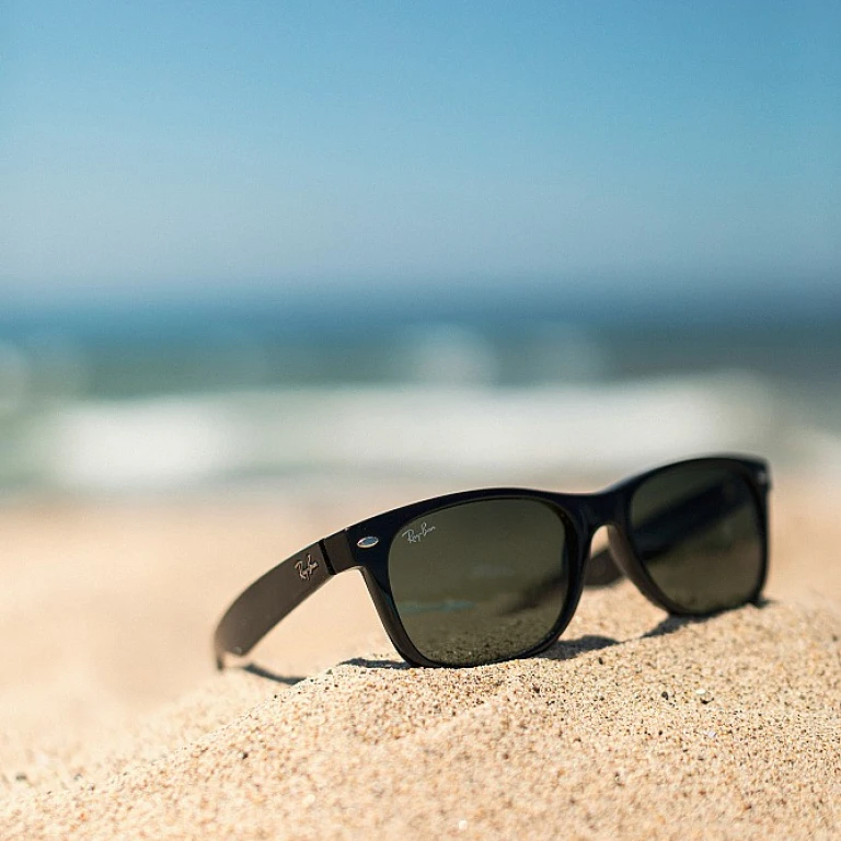 Les lunettes de soleil pour femmes avec verres dégradés : une touche de style incontournable